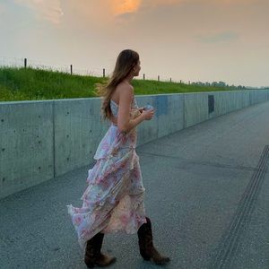 ASTR the label M floral tiered maxi dress